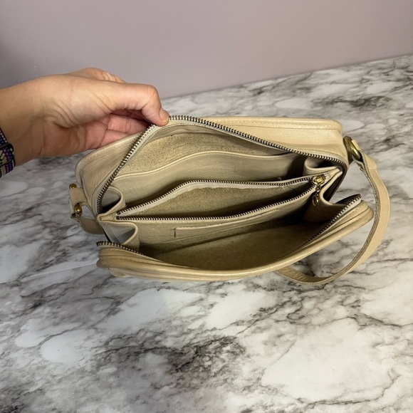 Vintage Coach Leather Multizip Crossbody Bag Serial No. L5C-9974 Bone Leather - Picture 10 of 15